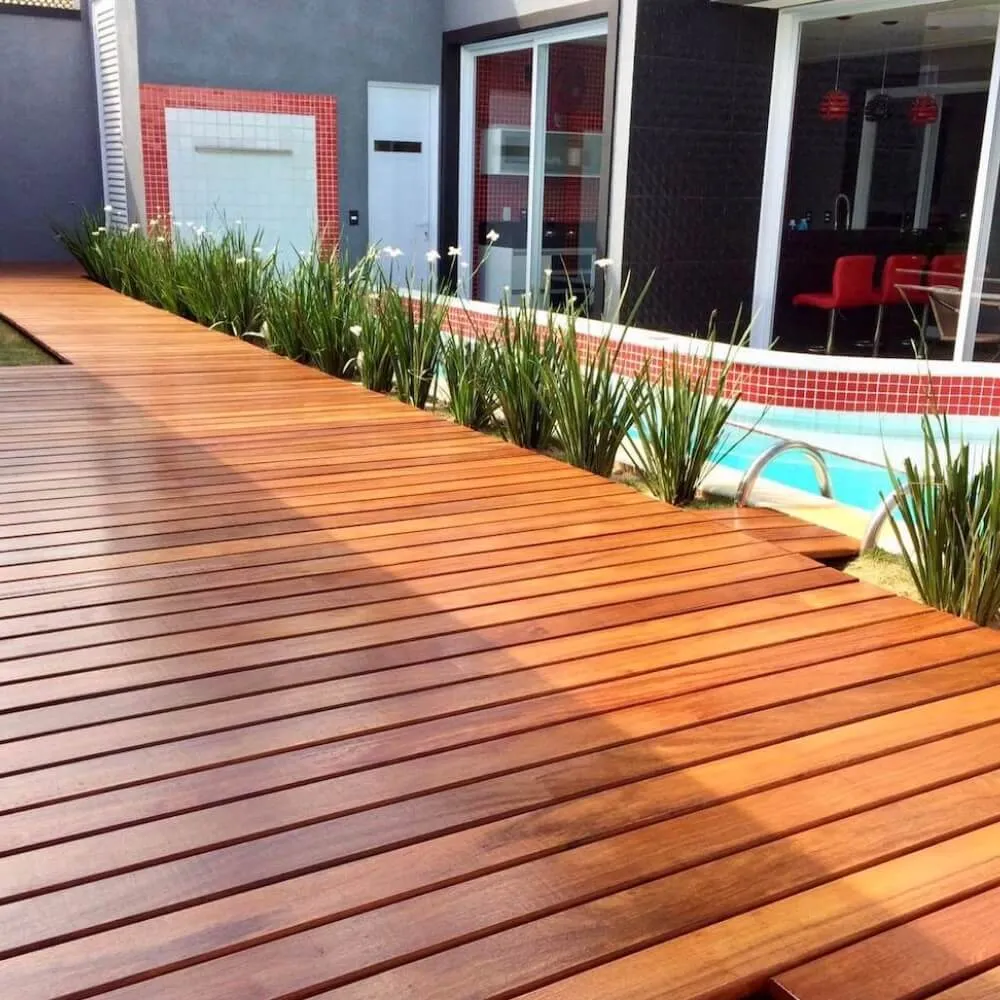 Deck Cumaru Extra 10cm peças de 1,4m Deck Cumaru Extra 10cm - Peças de 1,40m.