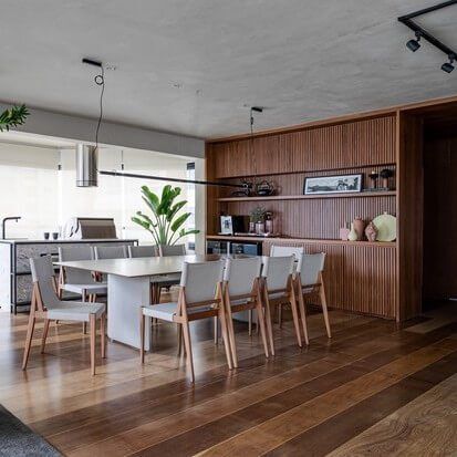 3889796000062384028-1