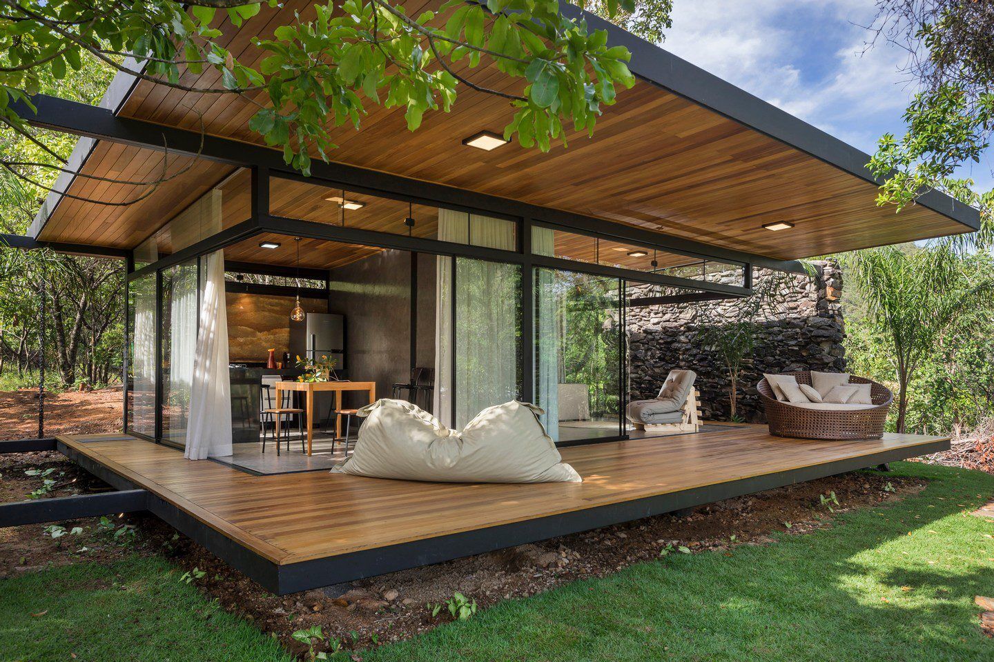 FORRO DE GARAPA INSTALDO EM XALÉ