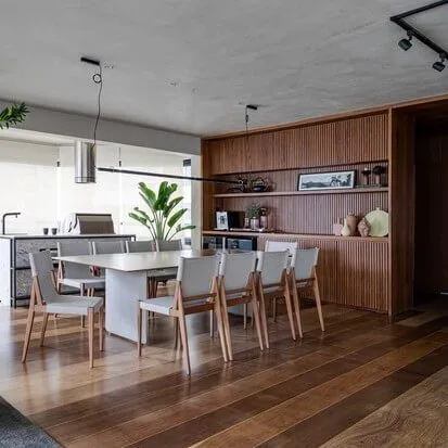 3889796000062384028-1