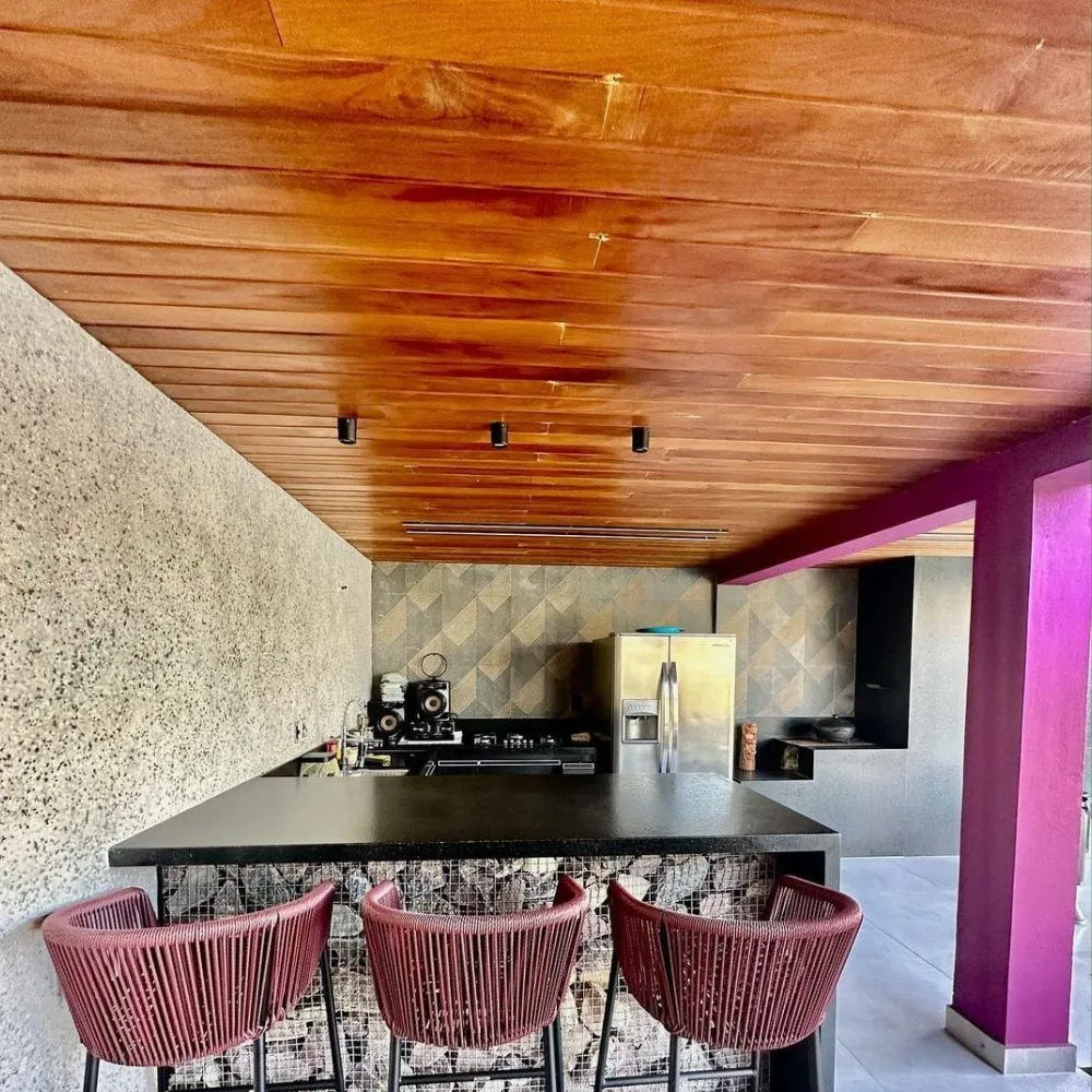 Forro Peroba Mica Extra 10cm - Peças de 90cm Forro Peroba Mica Extra 10cm - Peças de 90cm