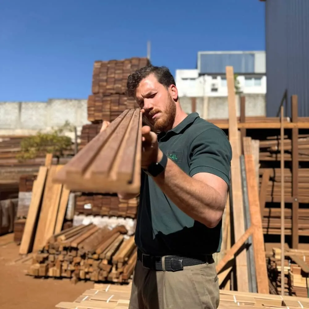 Ripado Cumaru Extra 7cm Ripado de Madeira Cumaru Extra 7cm - Peças de 4,25m