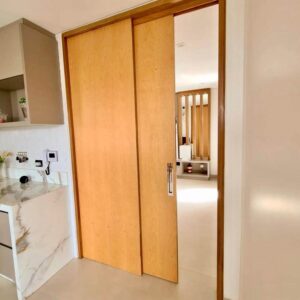 Porta de Correr Tauari 210x62x3,5