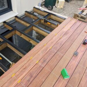 Deck Cumaru Extra 14,5x2,1 - Peças de 1,24m