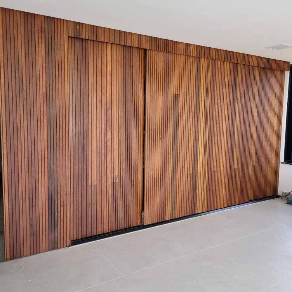 Ripado de Madeira Cumaru Extra 9cm - Peças de 1,23m Ripado de Madeira Cumaru Extra 9cm - Peças de 1,23m