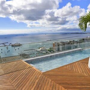 Deck cumaru extra 9x2,5 - Peças de 1,85m com baita vista para o mar, se quer uma madeira mais resistente a maresia, opte pelo Cumaru Extra ou pelo Ipê.