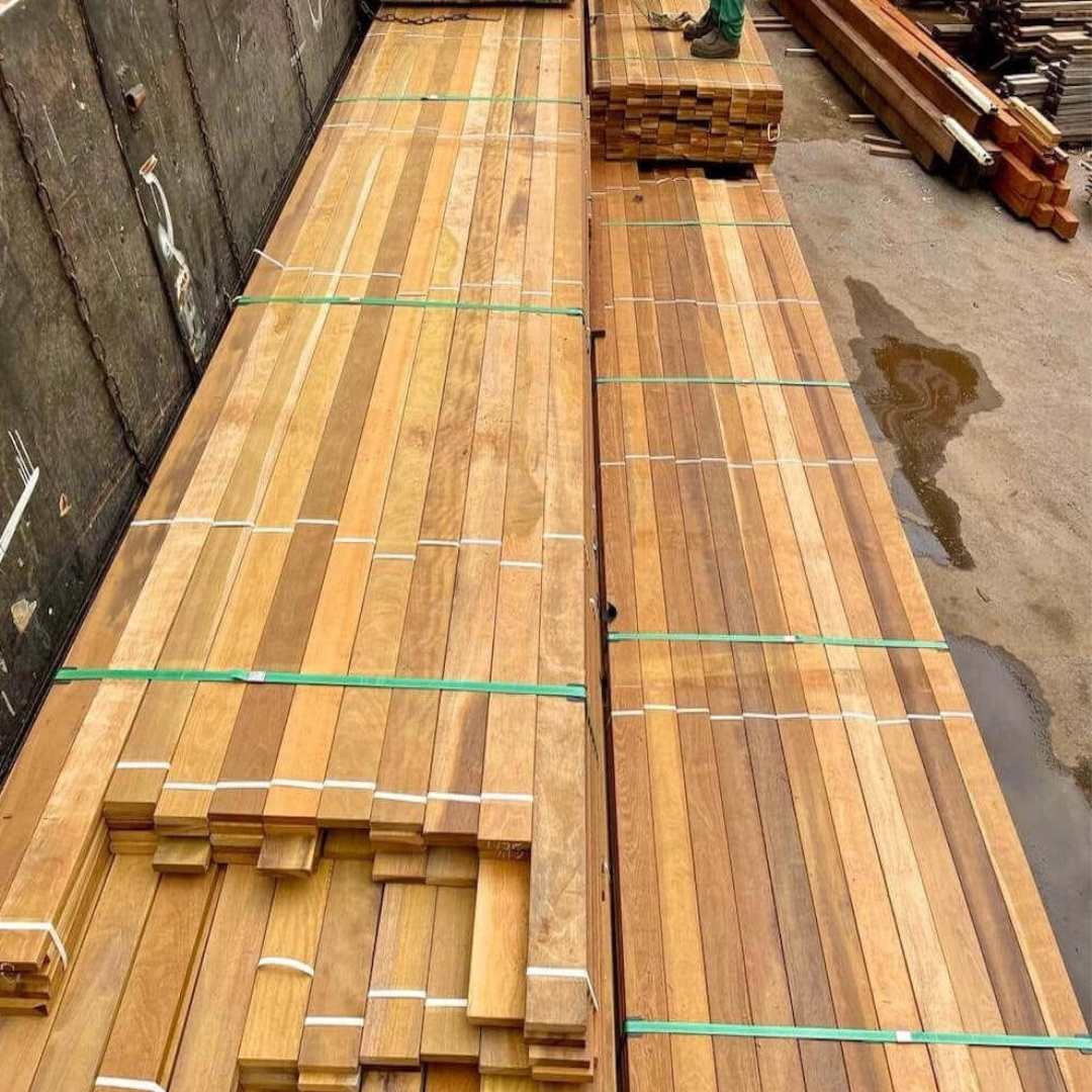 Canva 4 - Deck Itauba Extra 10 cm - Padrão 1080 x 1080 Deck Itauba Extra 10 cm