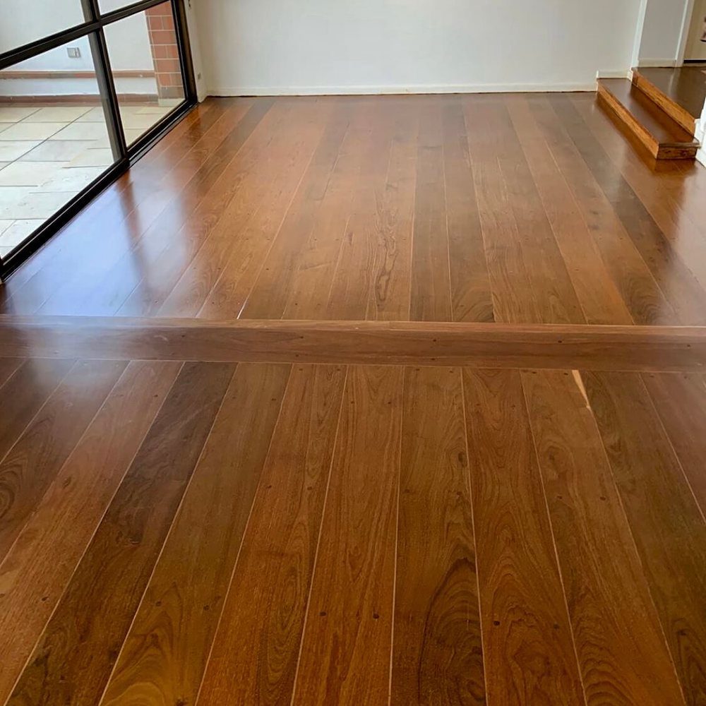 3889796000112471208-1