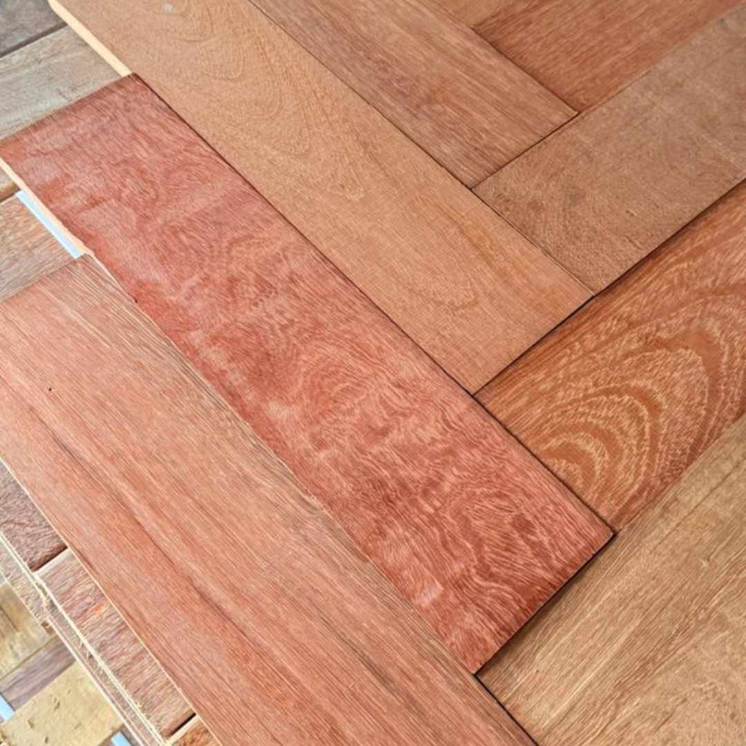 Canva 1 - Assoalho de Tamarindo - Padrão 1080 x 1080